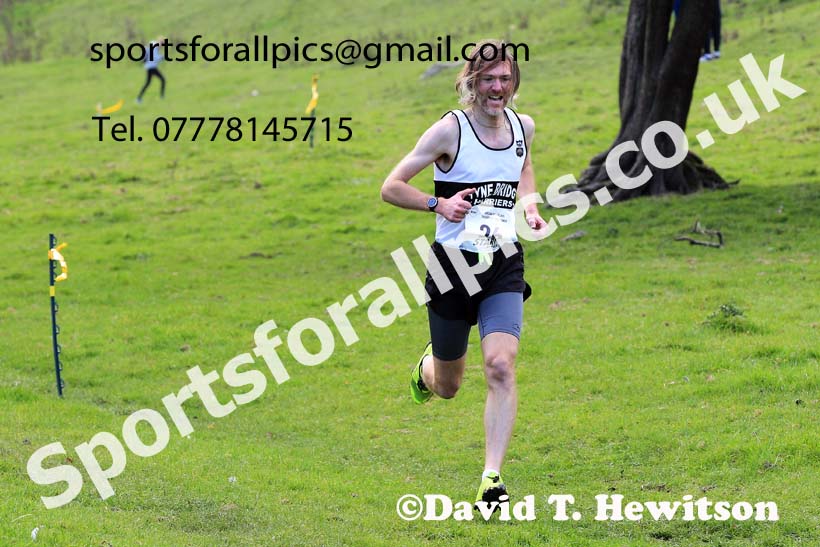 Mens Masters and Mens Under-20s, 2022 NECAA Cross Country Relays, Thornley Hall Farm, Peterlee, County Durham, October 15th. Photo: David T. Hewitson/Sports for All Pics